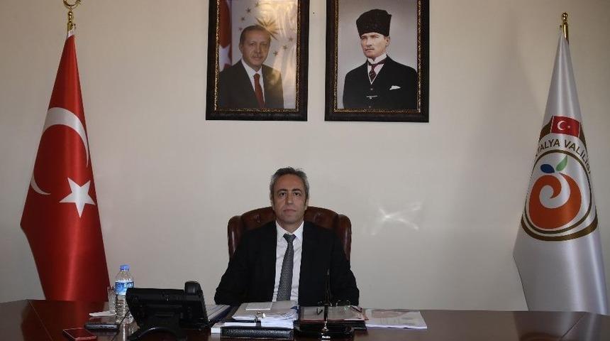 Antalya Valiliğinde Okul G&uuml;venliği Toplantısı Yapıldı