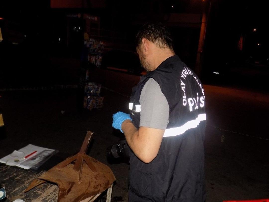 Eski Eşinin Y&uuml;z&uuml;n&uuml; Şişeyle Par&ccedil;aladı