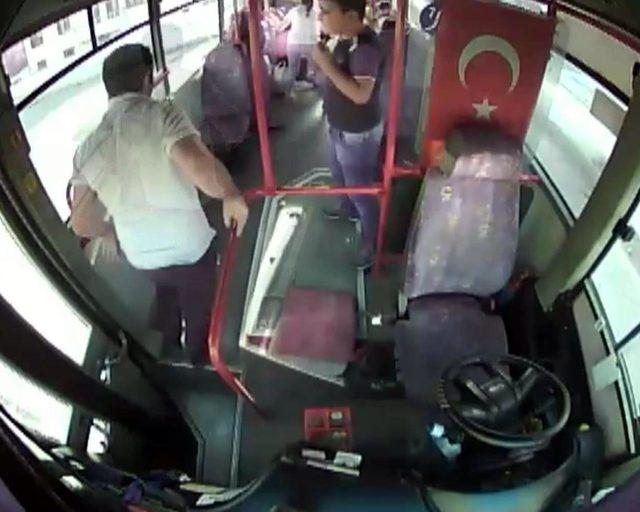 Tartıştığı otobüs şoförü hayatını kurtardı