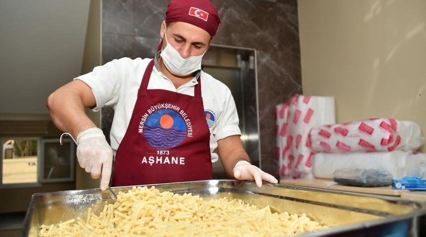 B&uuml;y&uuml;kşehir&rsquo;den Muharrem ayı iftar yemeği