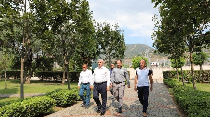 Başkan Baran, yapımı devam eden projeleri yerinde inceledi