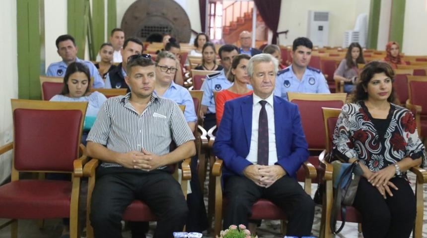 Burhaniye&rsquo;de Belediye personeline etik davranış ilkeleri eğitimi