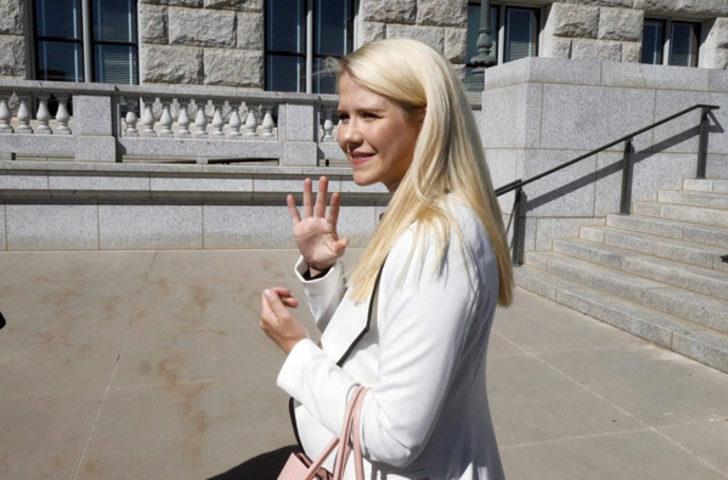 Böyle sapıklık görülmedi! Her satırı iğrenç G4