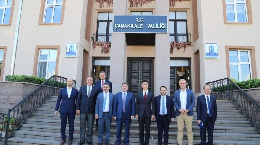 &Ccedil;in Halk Cumhuriyeti İstanbul Başkonsolosu Cuı Wei, &Ccedil;anakkale Valiliğini ziyaret etti
