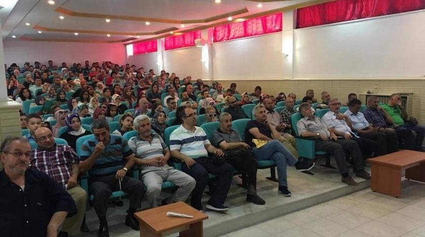 Trafik polislerinden 15 bin 928 &ouml;ğretmene trafik eğitimi