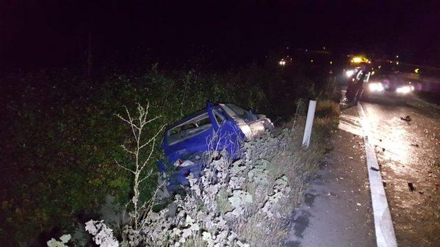 Bolu Dağında iki otomobil çarpıştı 1 kişi yaralandı