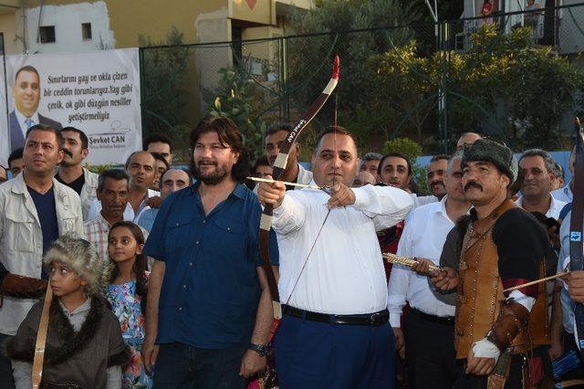 Kutalmışoğlu Geleneksel ve Atlı Okçuluk Spor Kulübü tesisi törenle hizmete açıldı