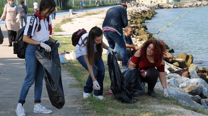 Yalova&rsquo;da &ccedil;evre temizliği