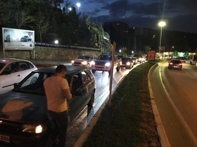 Bilecik’te trafik kazasında yol durma noktasına geldi