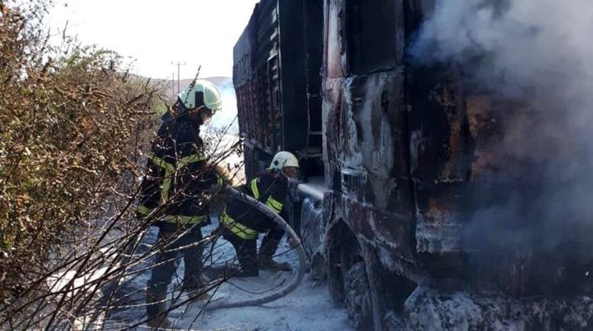 S&ouml;ke&rsquo;de tır Alev Topuna D&ouml;nd&uuml;