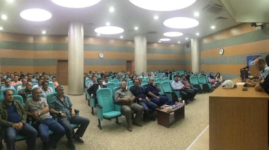 Boz&uuml;y&uuml;k&rsquo;te servis şof&ouml;rleri bilgilendirildi