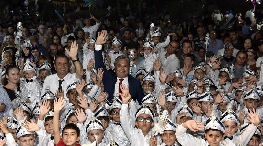 Muratpaşa&rsquo;dan anlı şanlı s&uuml;nnet d&uuml;ğ&uuml;n&uuml;