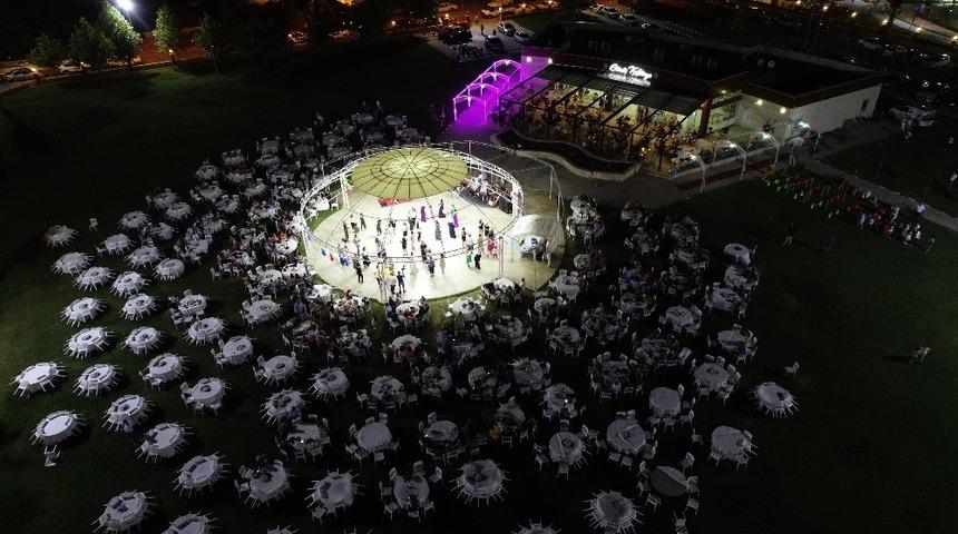 Salihli Belediyesi mutluluklara ortak oluyor