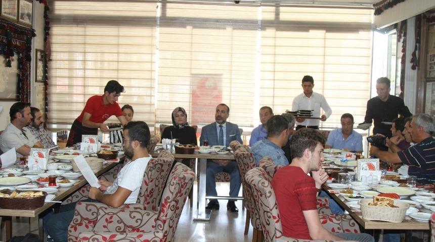 Eğitimci Mehmet Bilici, AK Parti&rsquo;den Van B&uuml;y&uuml;kşehir Belediye Başkan aday adaylığını a&ccedil;ıkladı