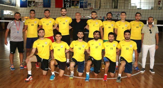 Büyükşehir Belediyesi Voleybol Takımı yeni sezon hazırlıklarına başladı