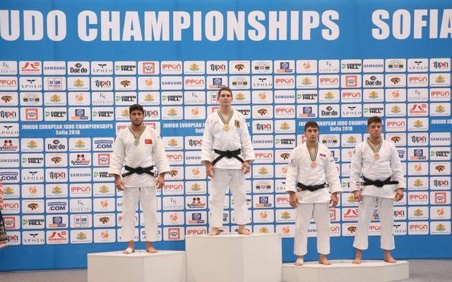 Manisa Büyükşehir’in judocusu Şişmanlar Avrupa 2’ncisi oldu