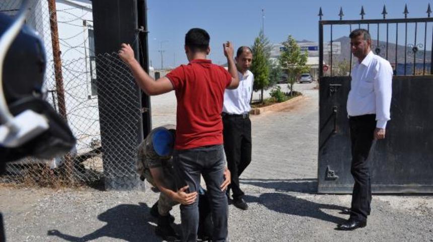 İlk bedelli askerler birliklerine teslim oldu! Onları bu cümleyle karşıladılar