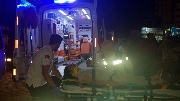 Minibüs, çekici ve engelli aracı çarpıştı; 8 yaralı G3