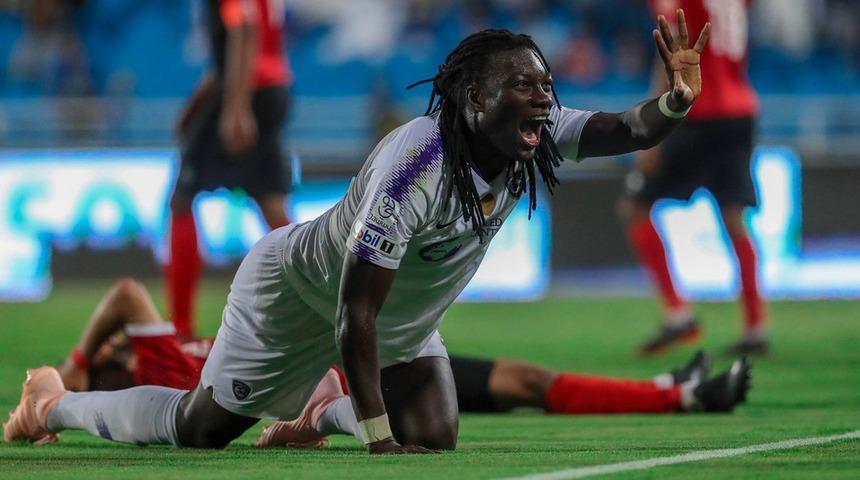 Bafetimbi Gomis siftah yaptı!