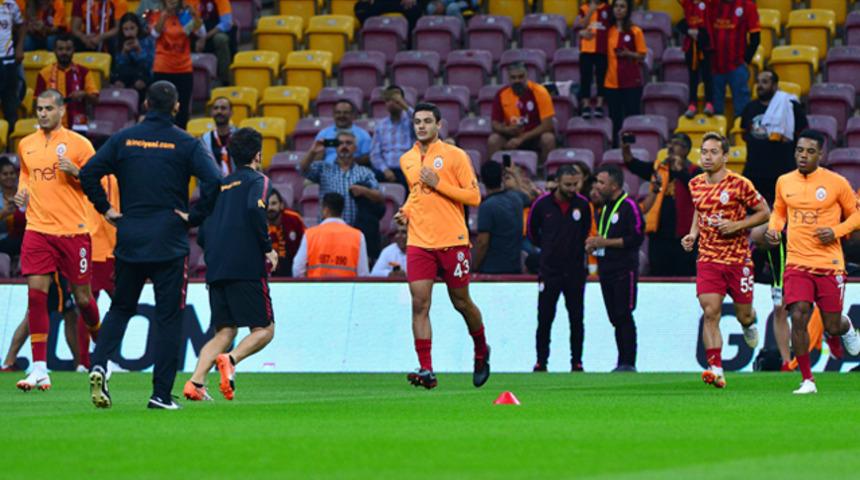 Galatasaray'da Ozan Kabak s&uuml;rprizi