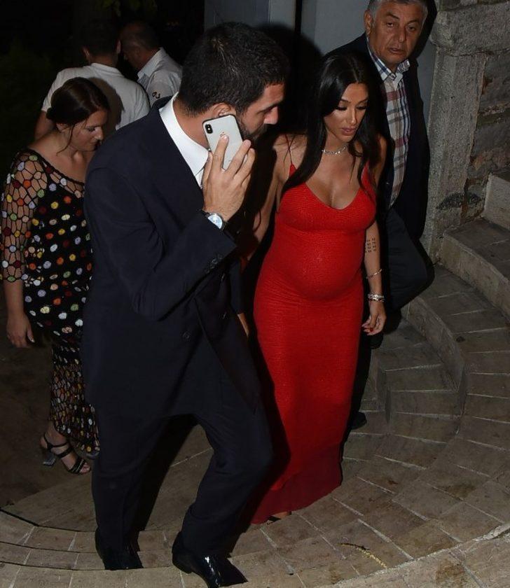 Oğluna 8 bin TL'lik bebek arabası aldı G2