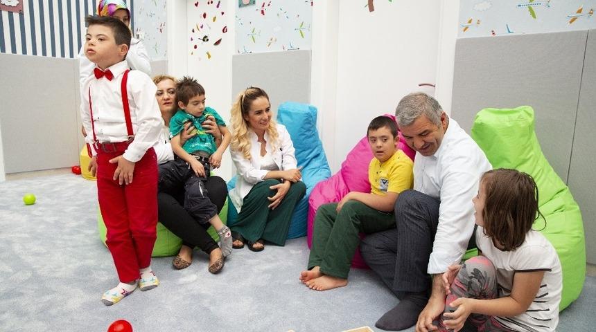 Gönül belediyeciliğini slogan olmaktan çıkarıp eyleme dönüştüren proje ’Engelsiz Çocuk Evi’