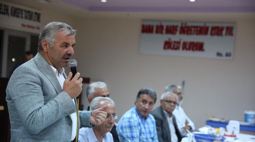Başkan Çelik, Kayseri Cem Evi’nde Muharrem Orucu iftarına katıldı