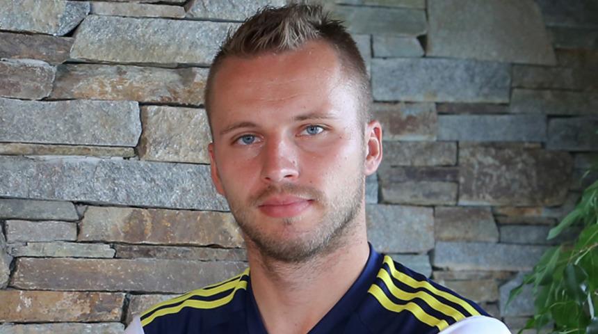 Fenerbah&ccedil;e'nin eski futbolcusu Michal Kadlec zor g&uuml;nler ge&ccedil;iriyor