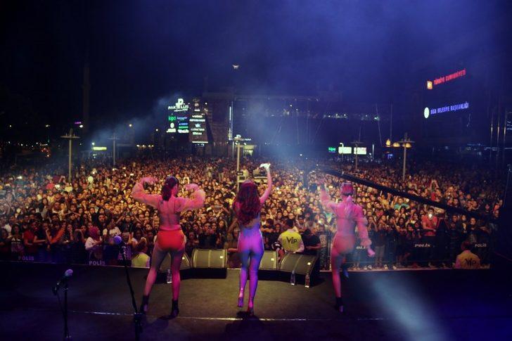 Otilia’dan Biga’da muhteşem konser G2