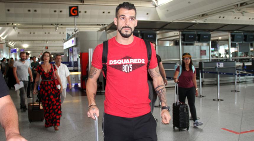 Alvaro Negredo Beşiktaş'a veda etti
