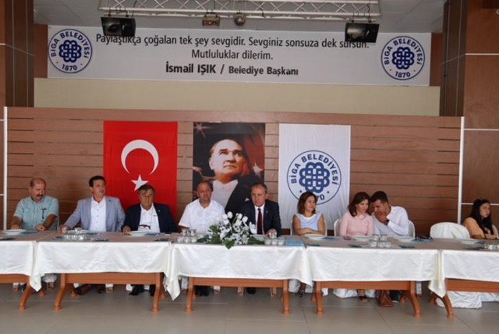 50 yıl mutlu yaşadılar, hediyelerini Başkan Işık’tan aldılar G4