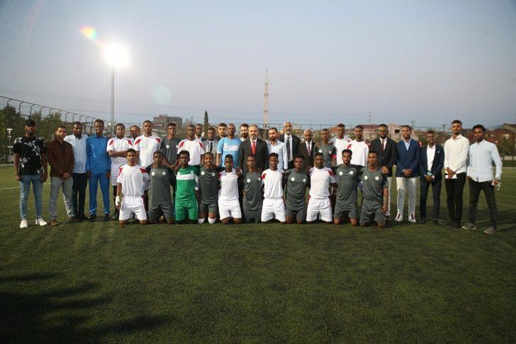 Şampiyon Karabük, kazanan Somali G4