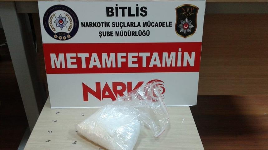 Bitlis&rsquo;te yarım kilo metamfetamin ele ge&ccedil;irildi