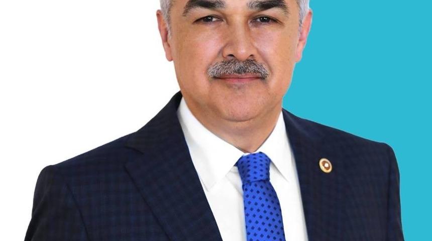 AK Parti&rsquo;li Savaş, Adnan Menderes&rsquo;i andı