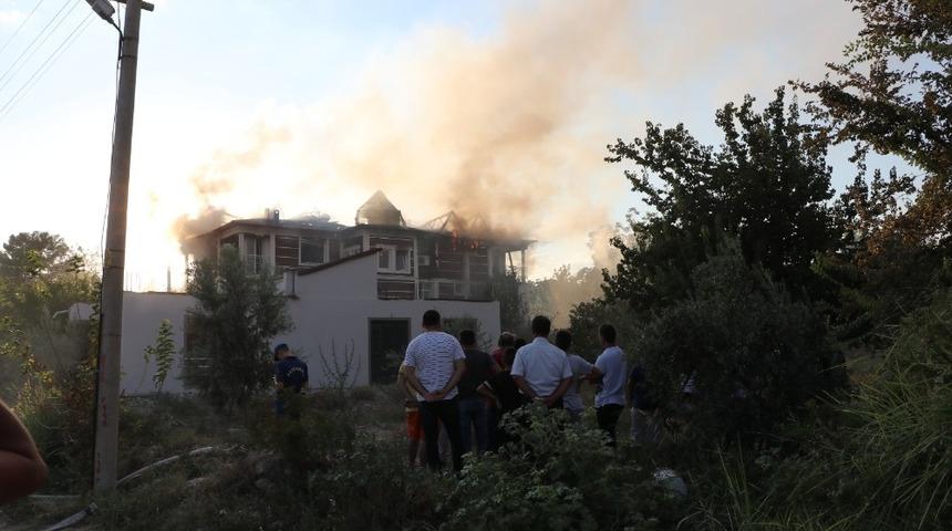 Pamukkale&rsquo;de butik otel yangını