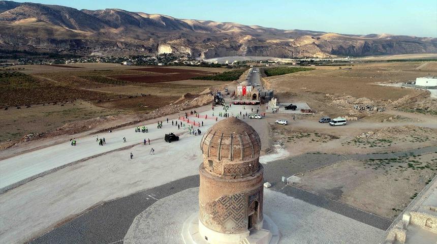 Batman’ın tarihi ilçesi Hasankeyf'e turist akını!
