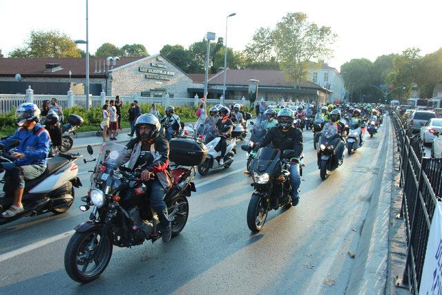 Motorculardan 15 Temmuz Şehitler Köprüsü'nde eylem