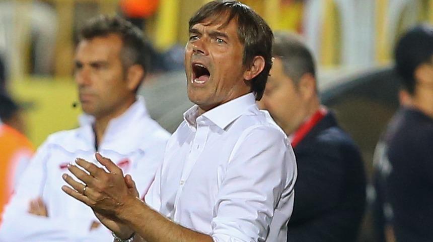 Fenerbah&ccedil;e Teknik Direkt&ouml;r&uuml; Phillip Cocu: Konyaspor karşısında şanslı bir galibiyet aldık