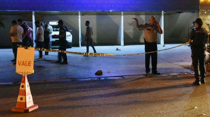 İzmir'de silahlı kavga: 4 yaralı