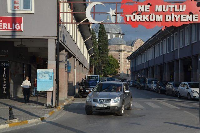 Balıkesir’de trafiğinde ’eğitim’ yoğunluğu