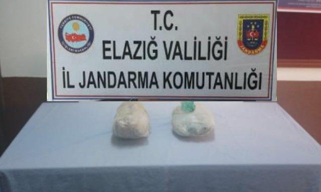 Stepneye zulalı 2 kilo esrar ele geçirildi