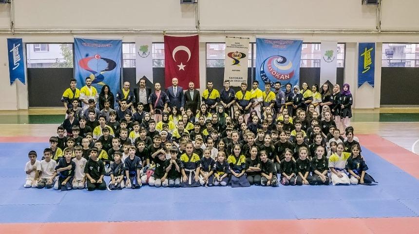 14. kez kemer kuşandılar