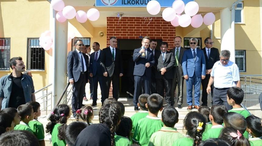 Iğdır&rsquo;da ilk ders zili &ccedil;aldı