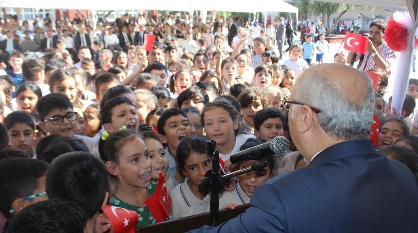 Aydın&rsquo;da eğitim &ouml;ğretim yılı t&ouml;renle başladı