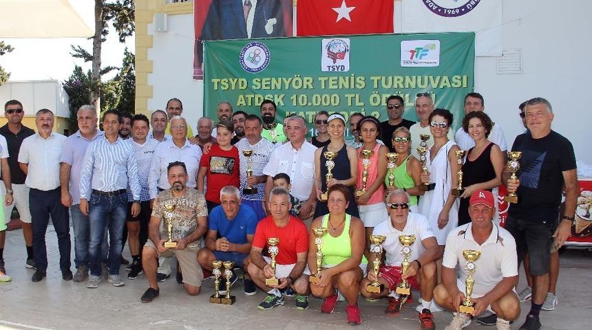 Seny&ouml;r Tenis&ccedil;iler Turnuvası&rsquo;nda kupalar sahiplerini buldu