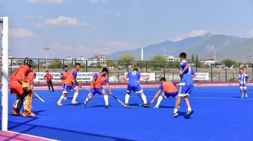 Hokeyde a&ccedil;ık alan sezonu sona erdi