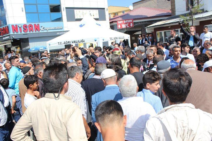 Ağrı’da ‘Ahilik Haftası’nda vatandaşlara ikram yapıldı G4