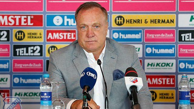 Dick Advocaat Utrecht ile 1 yıllık sözleşme imzaladı!
