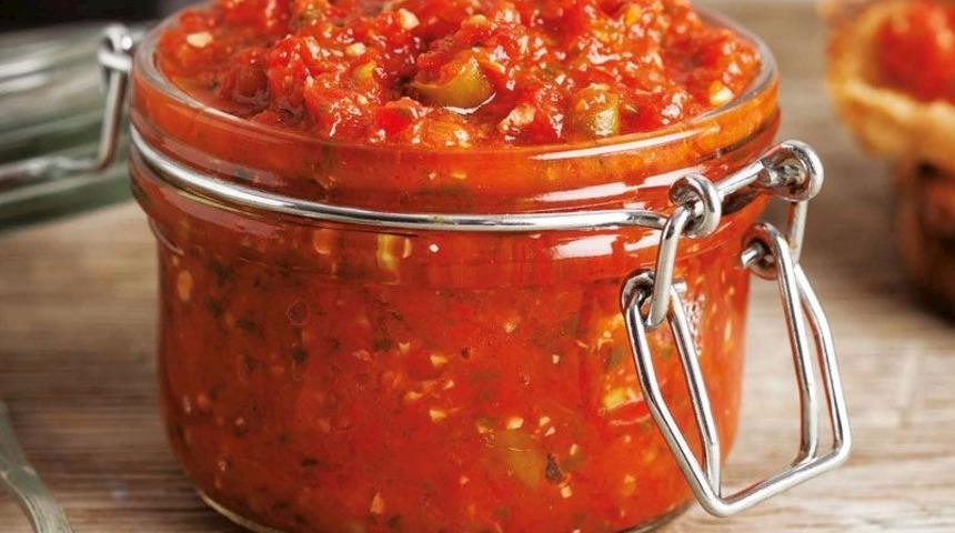 Hazırlıklar başlasın: Kışlık acı sos nasıl yapılır?