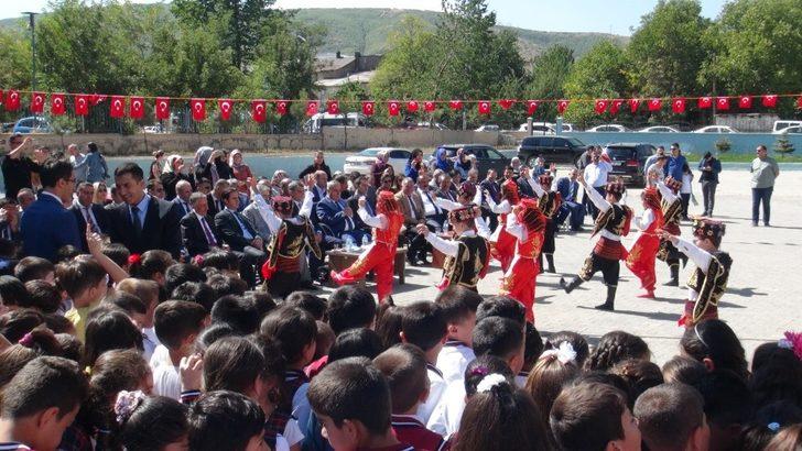 Tatvan’da 23 bin öğrenci ders başı yaptı G4